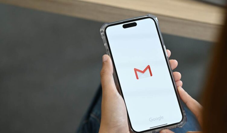 Gmail, utenti di tutto il mondo a un bivio